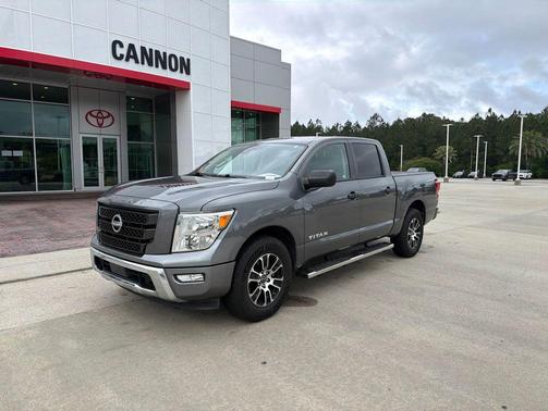 Gun Metallic 2023 Nissan Titan SV
