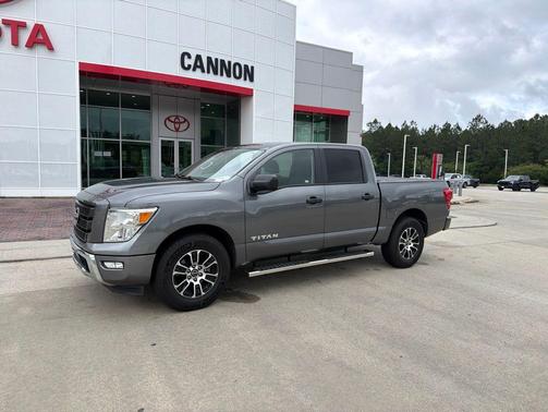Gun Metallic 2023 Nissan Titan SV