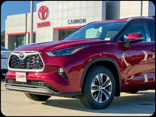 2026 Toyota Highlander Hybrid XLE