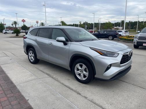 2023 Toyota Highlander Platinum