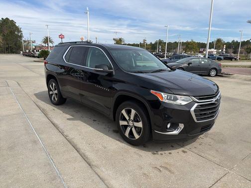 2021 Chevrolet Traverse LT Leather