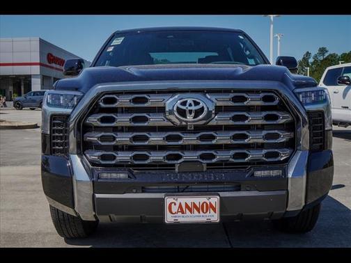 2025 Toyota Tundra Hybrid Platinum