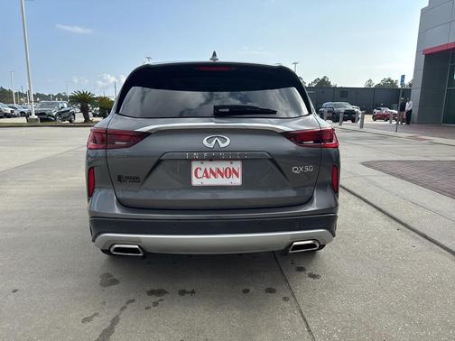 2022 INFINITI QX50 LUXE