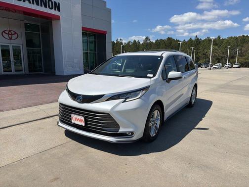 2024 Toyota Sienna Limited