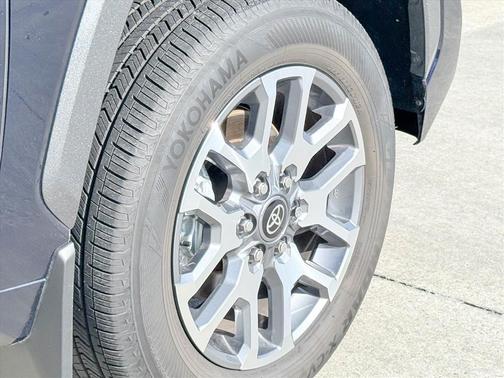 2025 Toyota Tundra Hybrid 1794 Edition