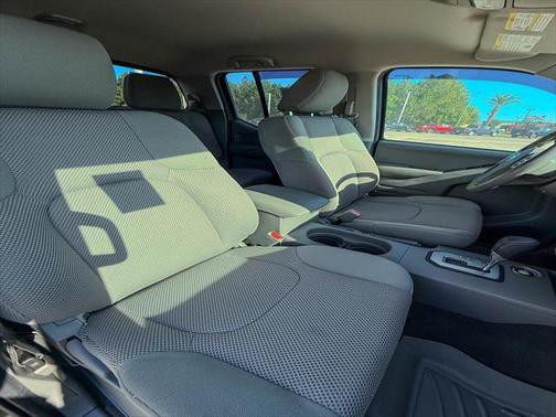 2021 Nissan Frontier SV
