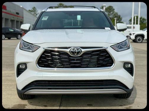 Pearl 2026 Toyota Highlander Hybrid Platinum