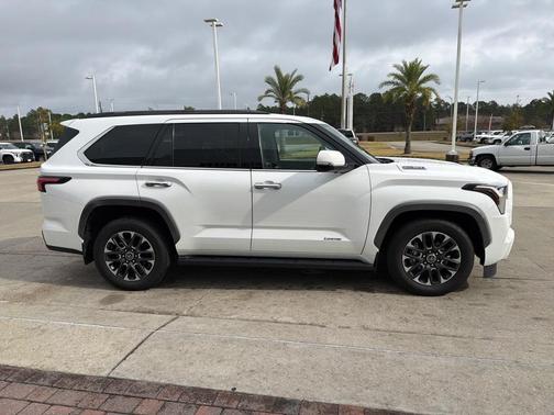 2023 Toyota Sequoia Limited