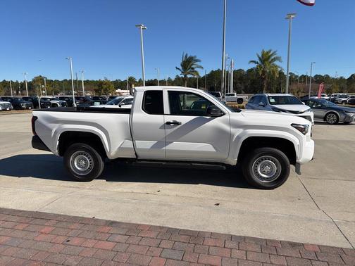 2025 Toyota Tacoma SR
