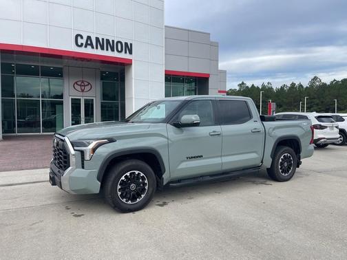2022 Toyota Tundra SR5