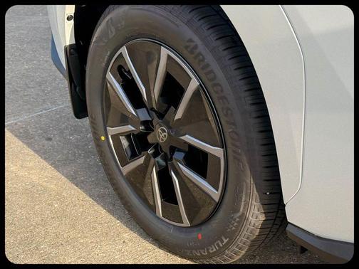 Pearl 2026 Toyota bZ XLE Plus