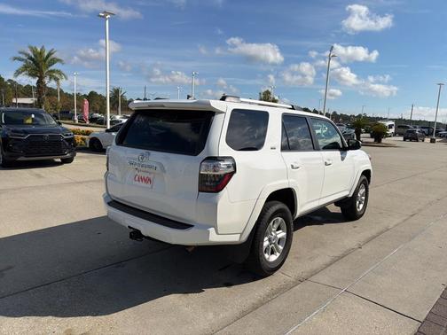 2024 Toyota 4Runner SR5