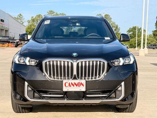 Black Sapphire Metallic 2024 BMW X5 sDrive40i