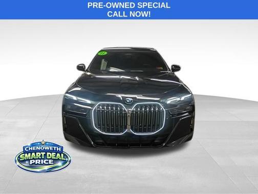 2023 BMW 740 i