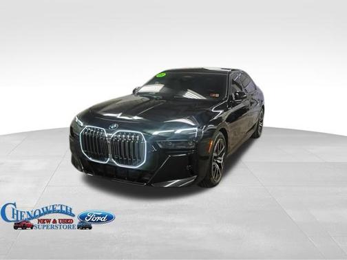 2023 BMW 740 i