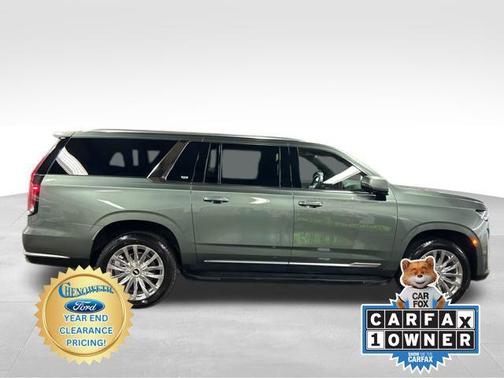 2024 Cadillac Escalade ESV Premium Luxury