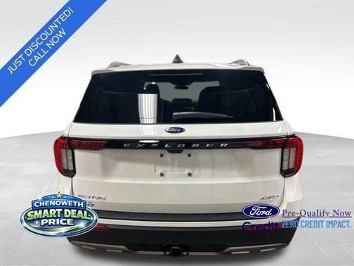 2026 Ford Explorer Active w/200A Pkg