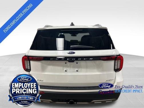 Star White Metallic Tri-Coat 2026 Ford Explorer Active w/200A Pkg