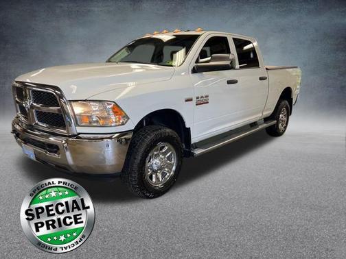 2018 RAM 2500 Tradesman Crew Cab 4x4 6'4' Box