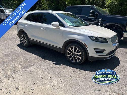 White Platinum 2019 Lincoln MKC Reserve