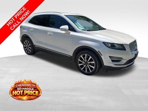 White Platinum 2019 Lincoln MKC Reserve