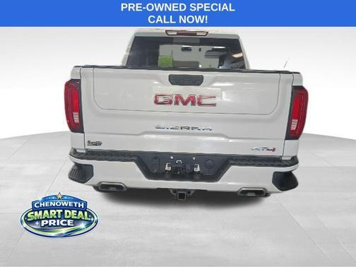 Summit White 2022 GMC Sierra 1500 AT4