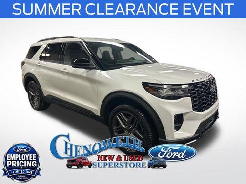 Star White Metallic Tri-Coat 2026 Ford Explorer ST-Line