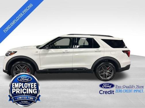 Star White Metallic Tri-Coat 2026 Ford Explorer ST-Line