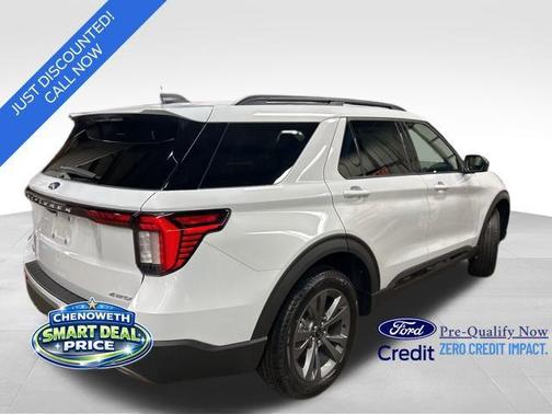 2026 Ford Explorer Active w/200A Pkg