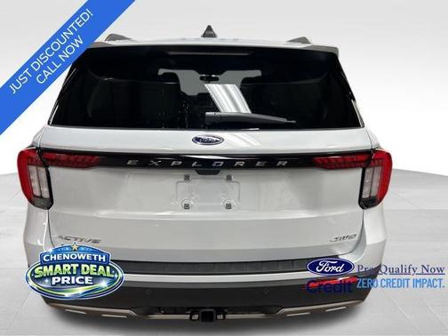 2026 Ford Explorer Active w/200A Pkg