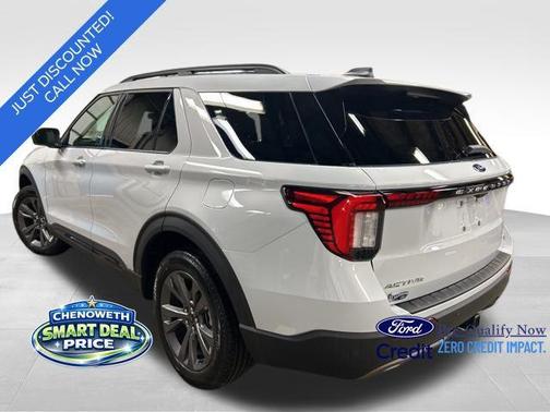 2026 Ford Explorer Active w/200A Pkg