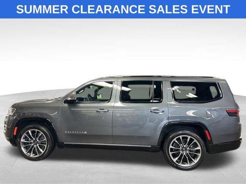 Baltic Gray Metallic Clearcoat 2022 Jeep Wagoneer Series III 4x4