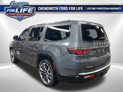 Baltic Gray Metallic Clearcoat 2022 Jeep Wagoneer Series III 4x4