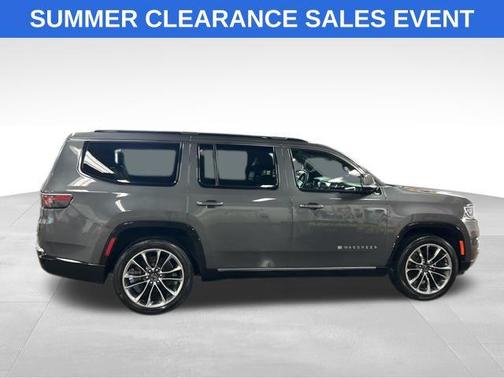Baltic Gray Metallic Clearcoat 2022 Jeep Wagoneer Series III 4x4