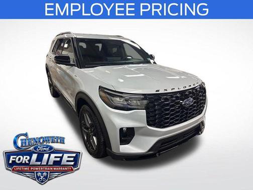 Space White Metallic 2026 Ford Explorer ST-Line