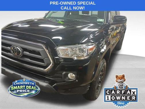 Midnight Black Metallic 2022 Toyota Tacoma SR5