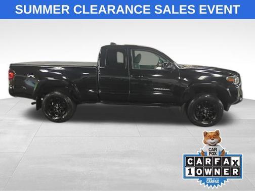 Midnight Black Metallic 2022 Toyota Tacoma SR5