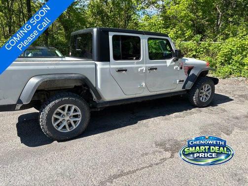 Bright White Clearcoat 2023 Jeep Gladiator Sport S