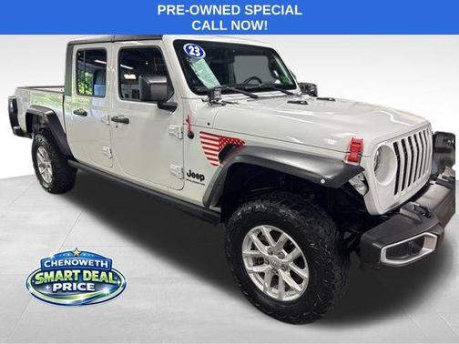 Bright White Clearcoat 2023 Jeep Gladiator Sport S