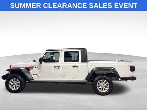 Bright White Clearcoat 2023 Jeep Gladiator Sport S