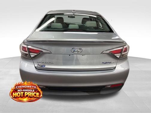 2016 Hyundai SONATA Hybrid SE