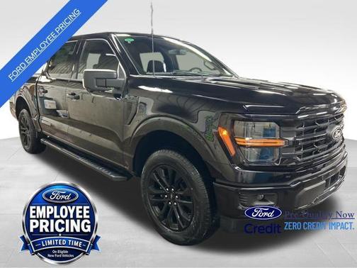 Agate Black Metallic 2026 Ford F-150 XLT