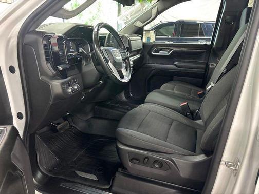 Summit White 2024 GMC Sierra 1500 Elevation