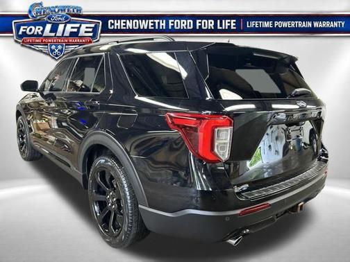 Black Metallic 2023 Ford Explorer ST-Line