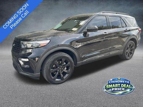Black Metallic 2023 Ford Explorer ST-Line
