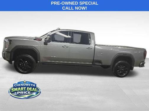 Sterling Metallic 2024 GMC Sierra 2500 AT4
