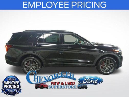 Agate Black Metallic 2026 Ford Explorer ST-Line