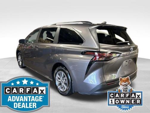 2023 Toyota Sienna XLE