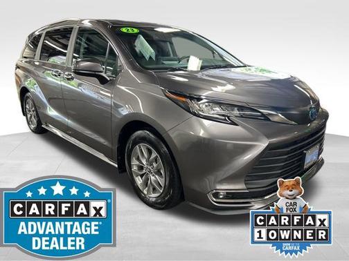 2023 Toyota Sienna XLE