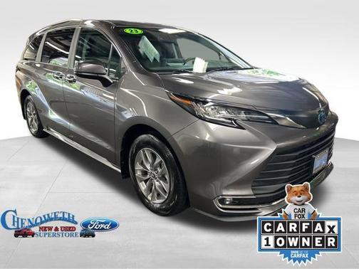 2023 Toyota Sienna XLE